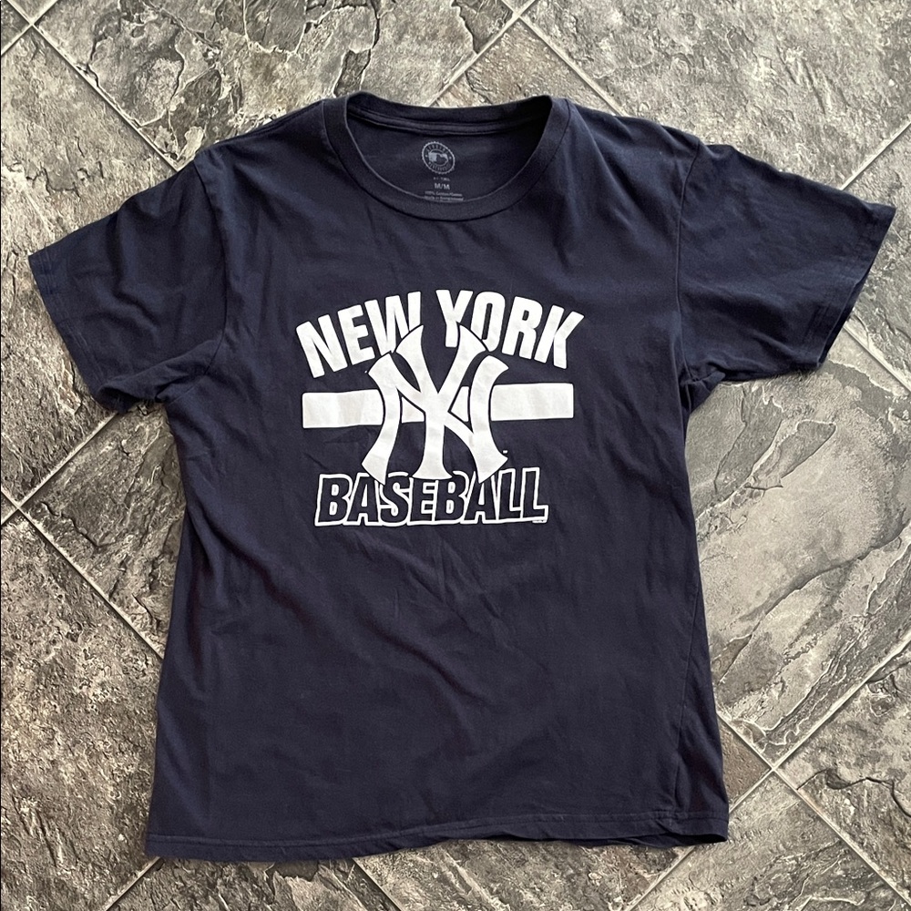 MLB NEW YORK YANKEES Women’s Navy Blue Baseball Graphic Sports Fan T-Shirt